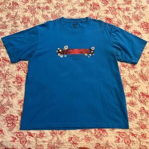 Uniqlo Men's Blue T-shirt